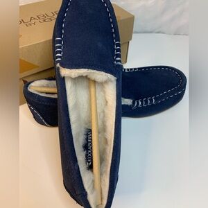 Ugg Koolaburra W Lezley suede slippers.